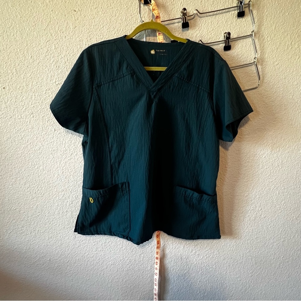"Wink" textured silk like teal scrub set XL